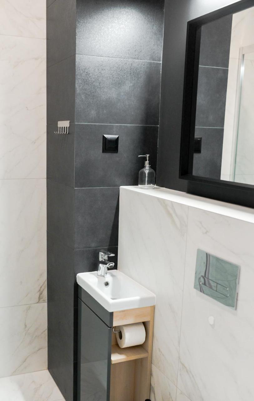 Crystal Guesthouse Warszawa Eksteriør billede